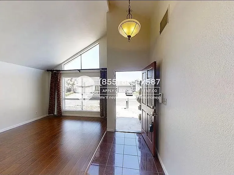 Swallowtail Rd — Photo 4