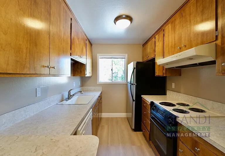 615 B St #3 — Photo 8