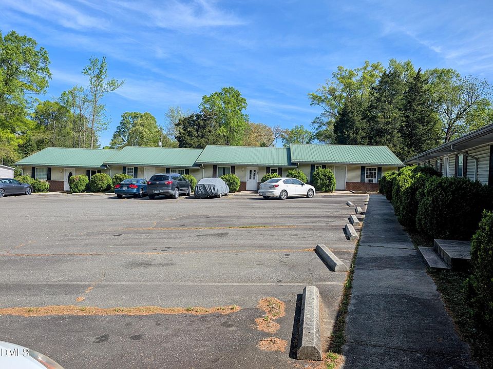2nd image of 119 Lynn Dr