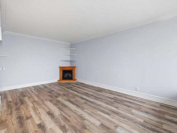 5th image of 9060 Palisade Ave APT 403
