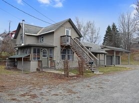 12 Ordway Ln, North Creek, NY