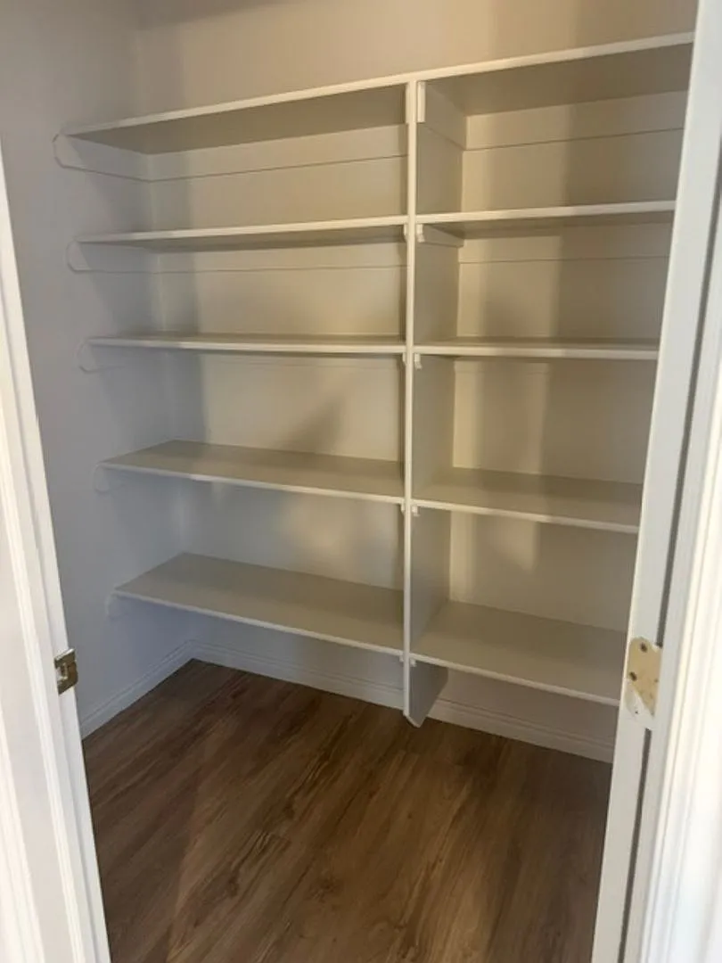 Price Rentals — Photo 4