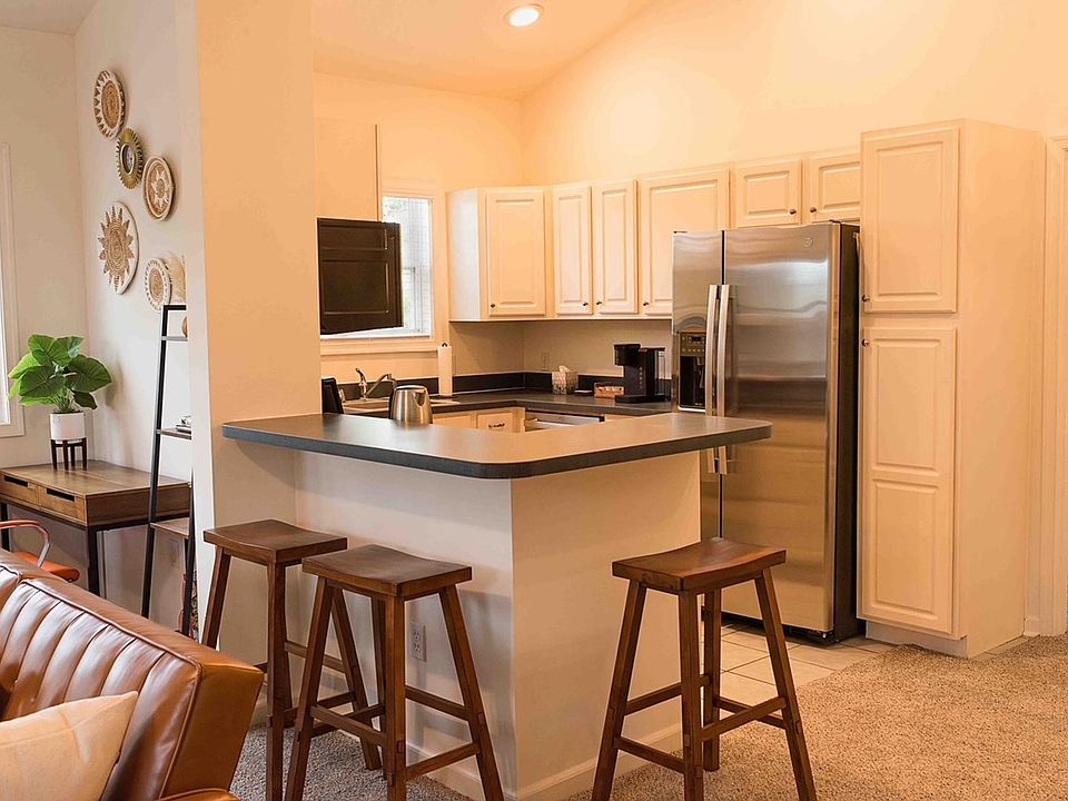 2nd image of 34677 Villa Cir Unit 502