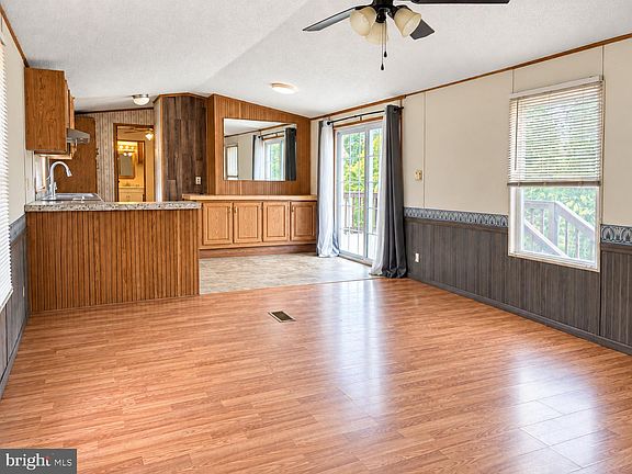 2nd image of 103 Lester Ln