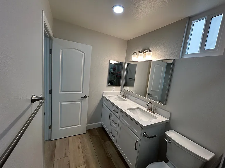 1723 W Balboa Blvd #A — Photo 10