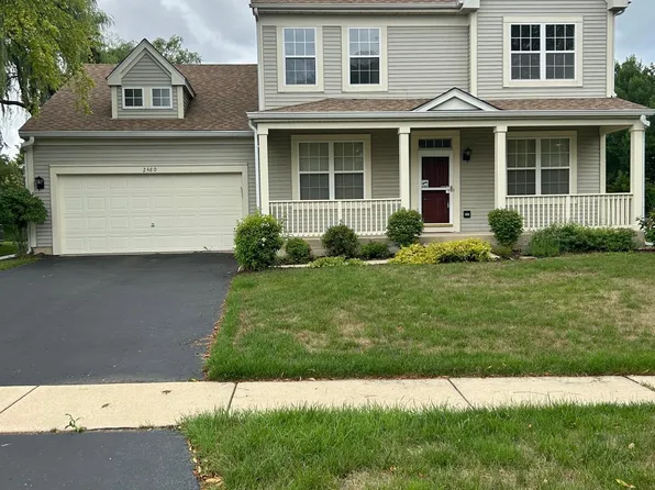2480 Fairchild Ln, West Chicago, IL 60185