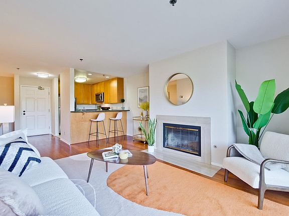 5th image of 300 Murchison Dr APT 104
