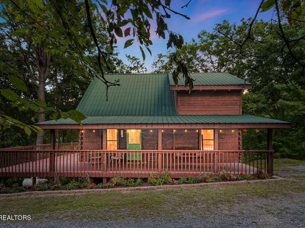 4224 Chamberlain Ln, Sevierville, TN 37862