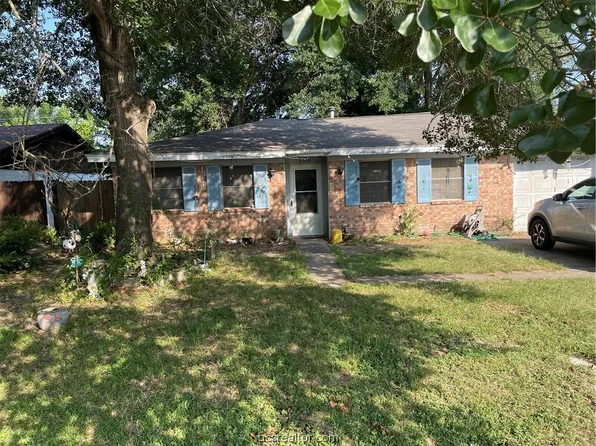 2315 Wilkes St, Bryan, TX 77803