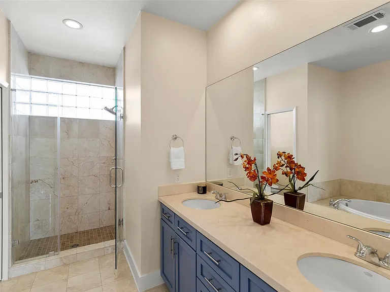 903 Roy St — Photo 23