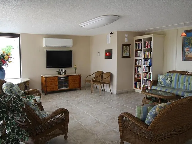 1230 Gulf Blvd #1805 — Photo 21