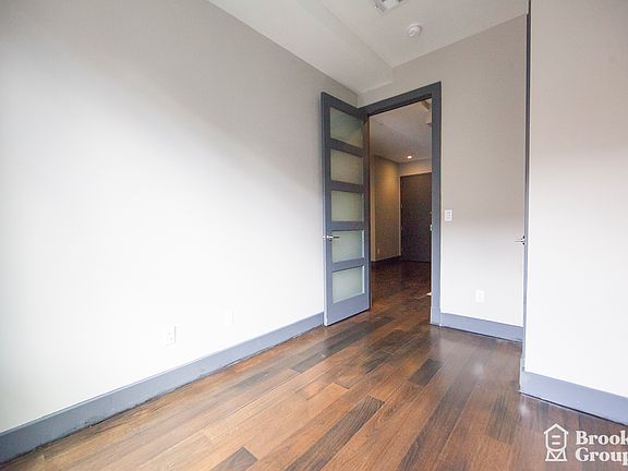 3rd image of 123 Boerum St APT 4F