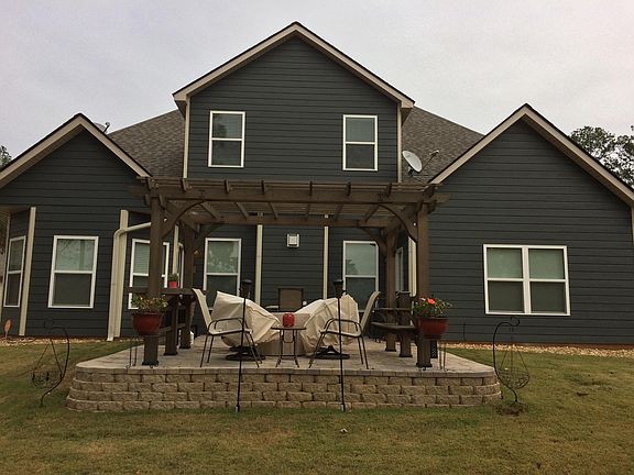 Backyard, with patio and pergola 