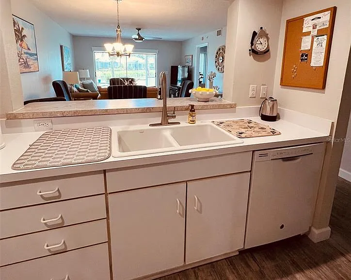 9300 Clubside Cir #1109 — Photo 9