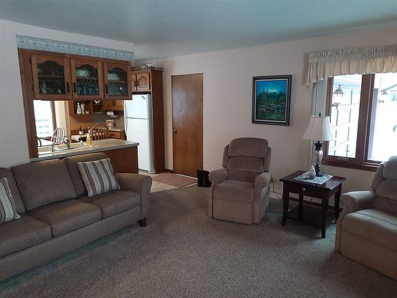 5th image of 3312 Catalina Dr