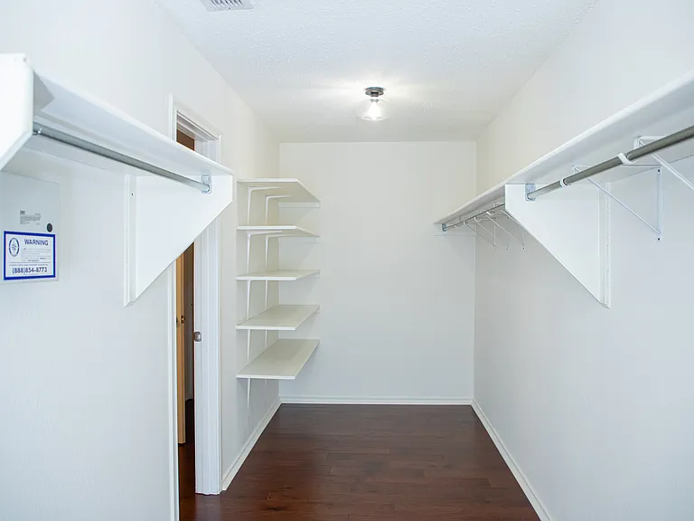 2201 Driskell Ln — Photo 24