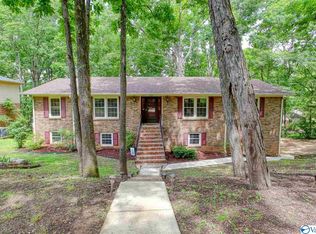 7700 Foxfire Dr SE, Huntsville, AL 35802