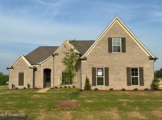 728 Lucas Ln, Hernando, MS 38632