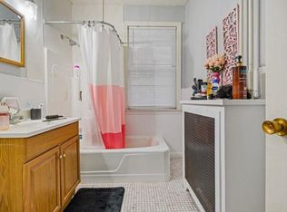 81 Howard St #2R, Lewiston, ME 04240