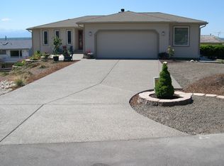 37919 Vista Key Dr NE, Hansville, WA 98340