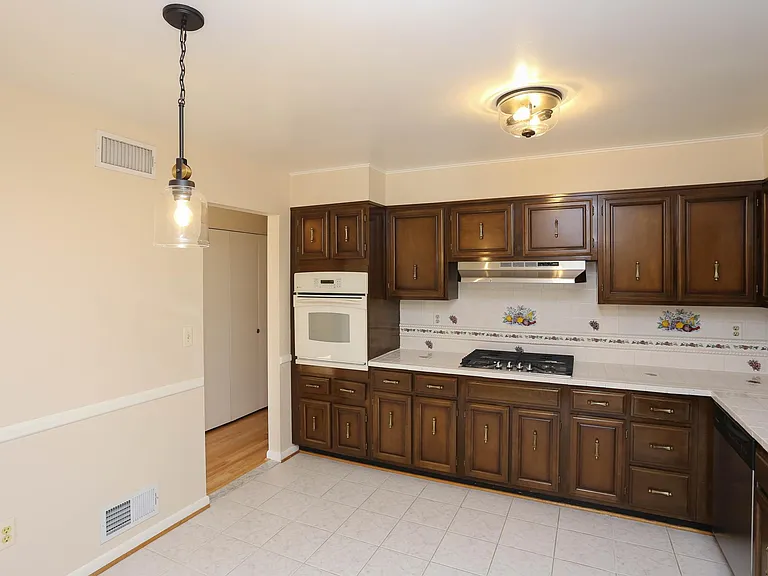 3229 Ramblewood Rd — Photo 8