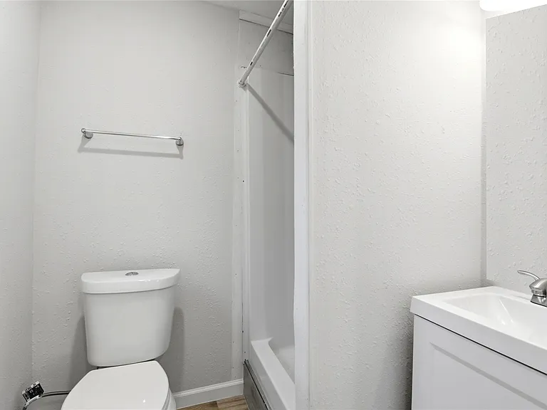 7010 Brownsville St #1/2 — Photo 17