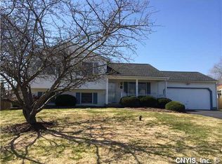 6016 Bethlehem Ln, Cicero, NY 13039