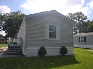 13 Eddie Dr, Smithton, IL 62285