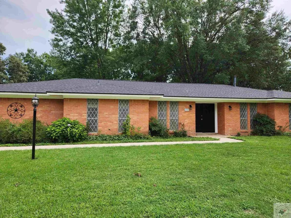 3719 Galleria Oaks Dr, Texarkana, TX 75503