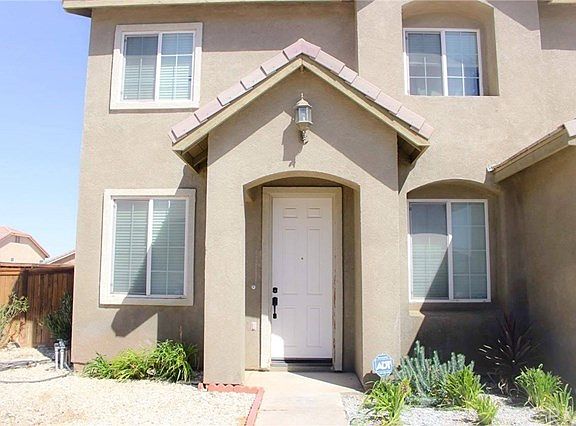 3rd image of 12936 Amador St