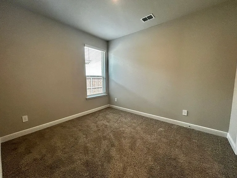 16028 Bronte Ln — Photo 24