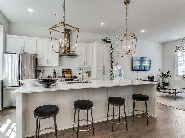 645 N Tyler St #106, Dallas, TX 75208