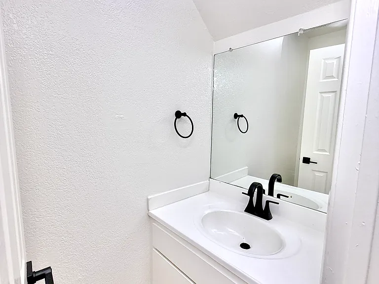 6739 Coldwater Canyon Ave #5 — Photo 15