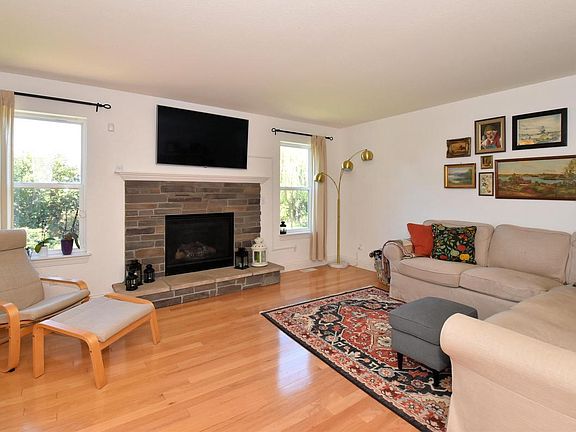 4th image of 3806 Blossom DRIVE