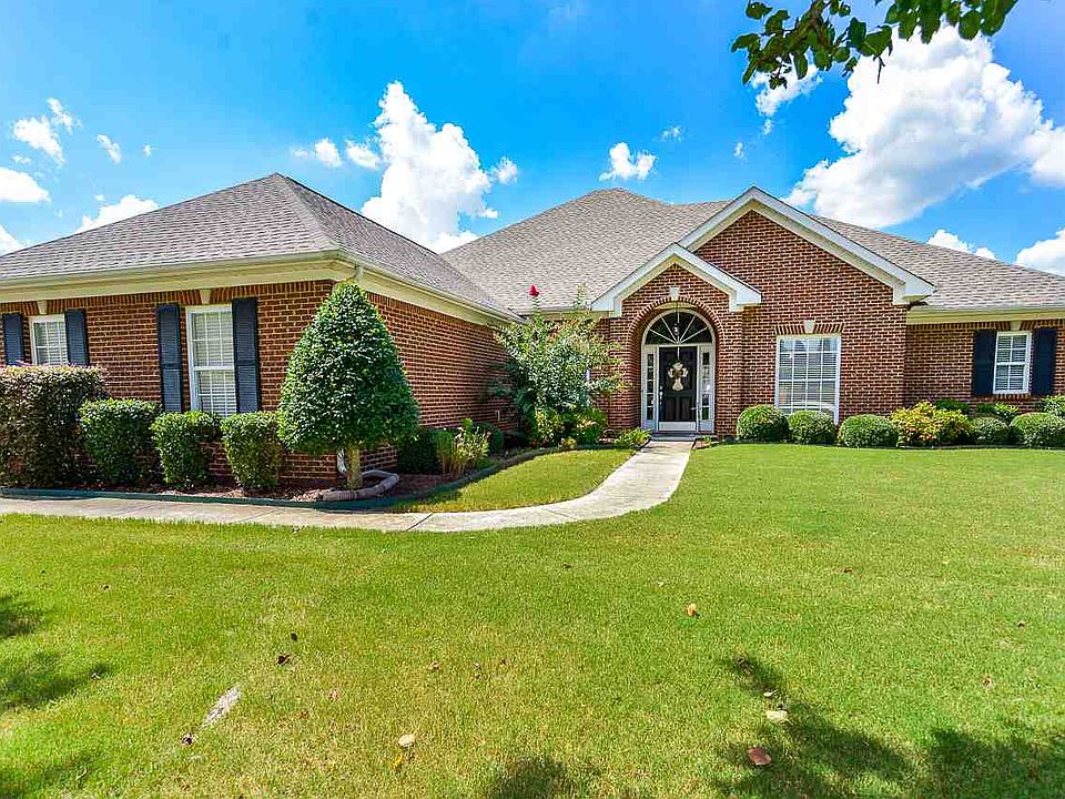 1st image of 108 Berry Hill Dr