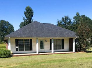 101 Longleaf Dr, Petal, MS 39465