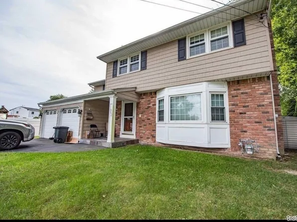 362 W 19th Street, Deer Park, NY 11729
