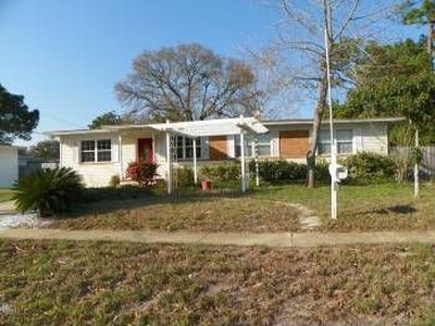 6713 Barkwood Dr, Jacksonville, FL, 32277