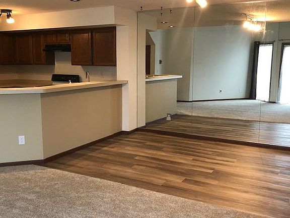 2nd image of 1372 Carling Dr APT 303