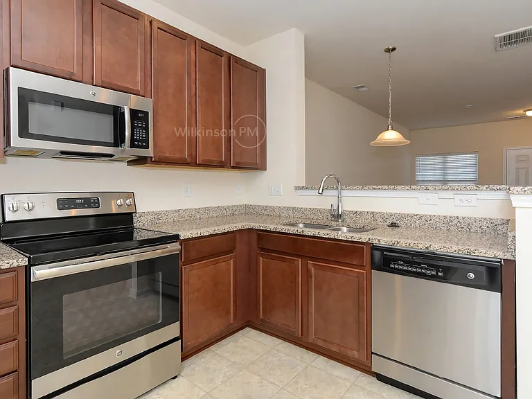 4716 Pepperstone Ln — Photo 12