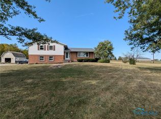 3183 N Fostoria Rd, Fostoria, OH 44830