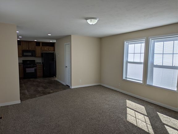 2nd image of 95 Hoover Ct #95