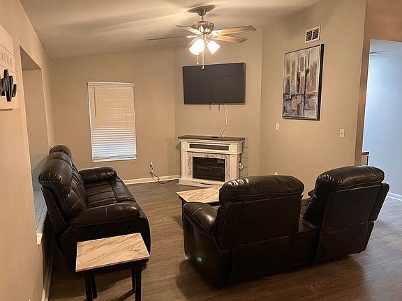 3rd image of 2439 Wren Hollow Dr