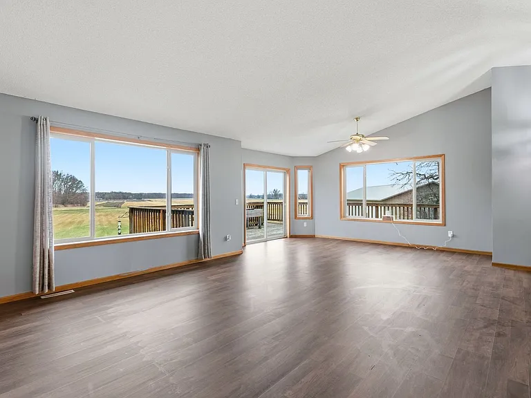 1778 Klondike Dr NE — Photo 10