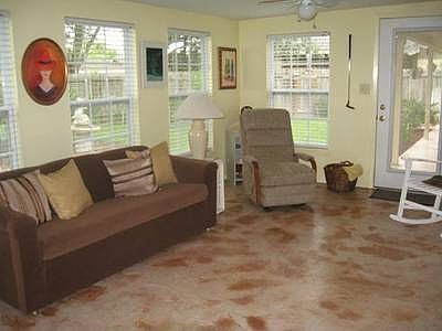 5th image of 117 Palm Valley Dr W