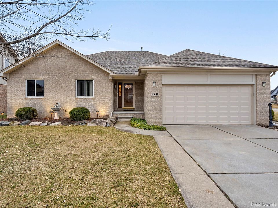 1st image of 49188 Berkshire Dr