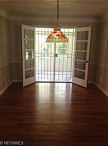 4th image of 23212 Hilliard Blvd