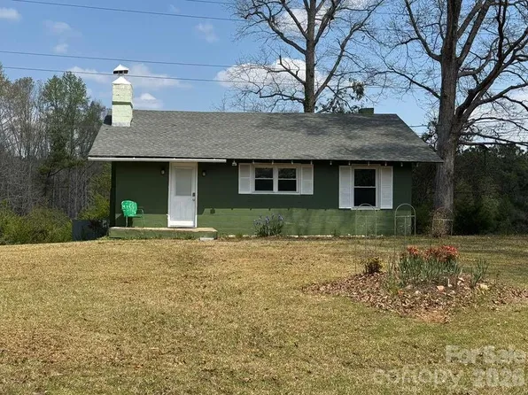341 Lake Rd, Rockingham, NC 28379