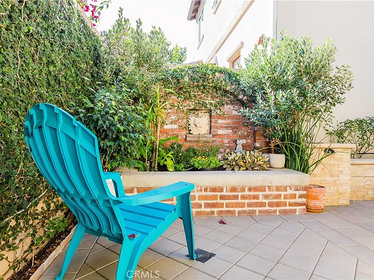 38 Torosa — Photo 28