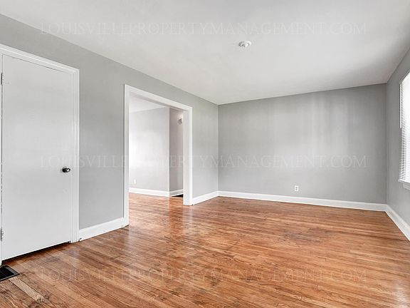 3rd image of 617 S 44th St #4